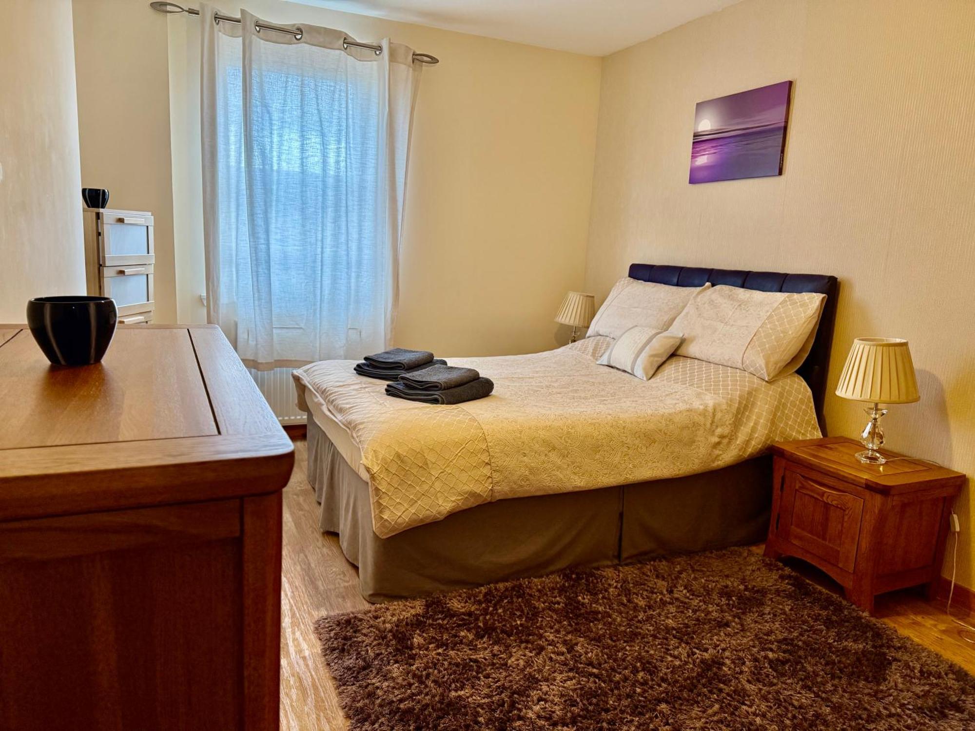 Azim And Suzi'S City Centre Apartment Інвернесс Екстер'єр фото